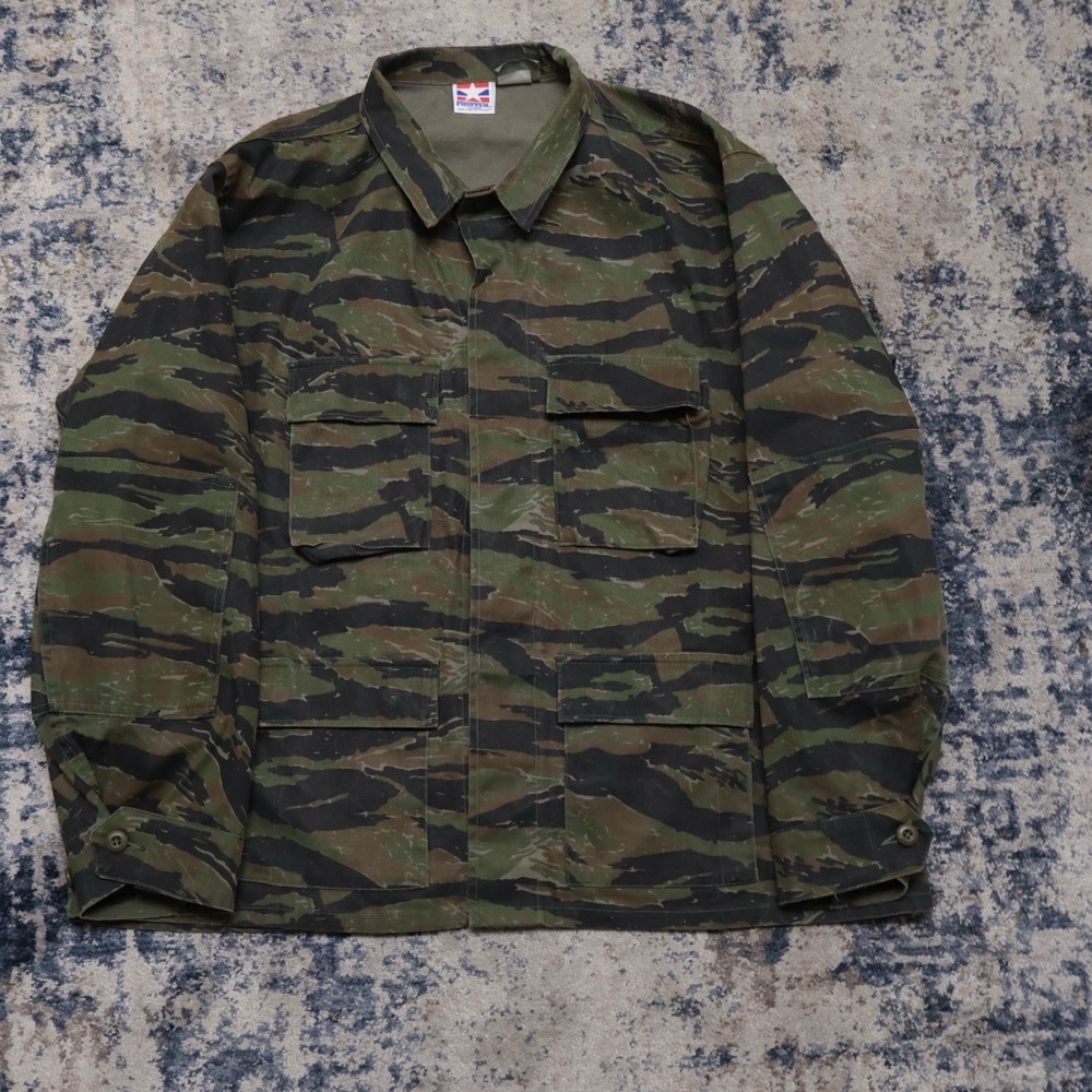 VTG Men's Tiger Stripe Camouflage Military Combat Four Pocket Field Jacket 2XL
